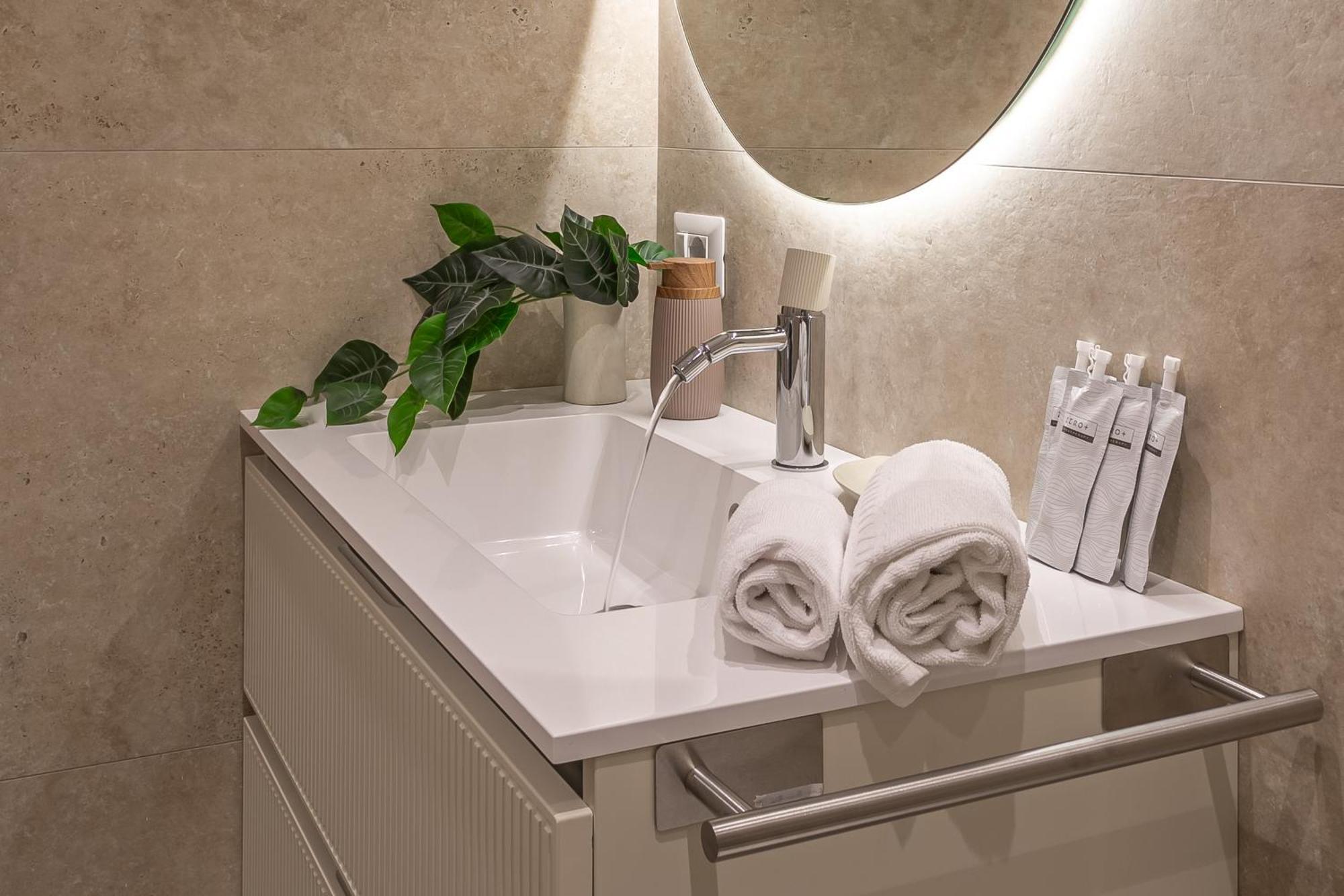 Iflat Modern & Comfortable In Trastevere Apartment Rom